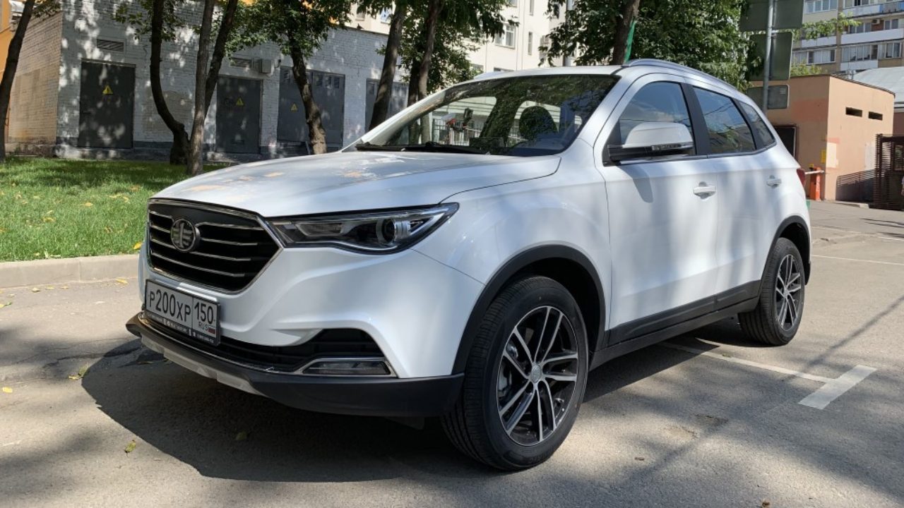 Продажи кроссовера FAW Besturn X40 завершились в России - Китайские  автомобили